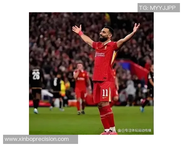 中年足球球星激情对决展现岁月沉淀实力与绿茵魅力