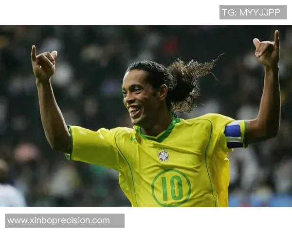 全球足坛最具传奇色彩的球星是谁他如何影响了足球历史的发展